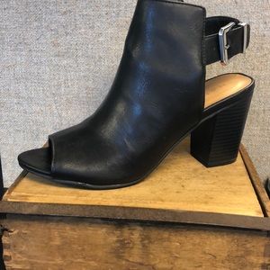 Rampage Peep Toed Booties